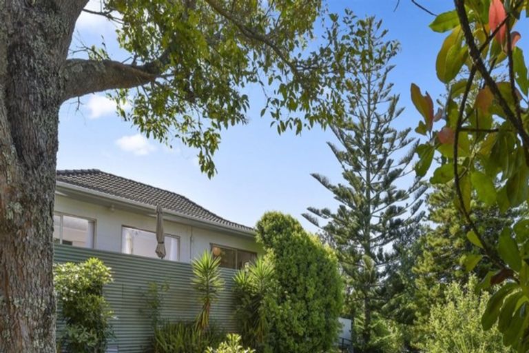 Photo of property in 2/32 Stredwick Drive, Torbay, Auckland, 0630