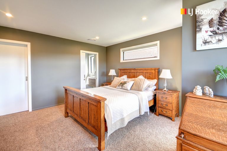 Photo of property in 13 Caledonia Drive, Mosgiel, 9024