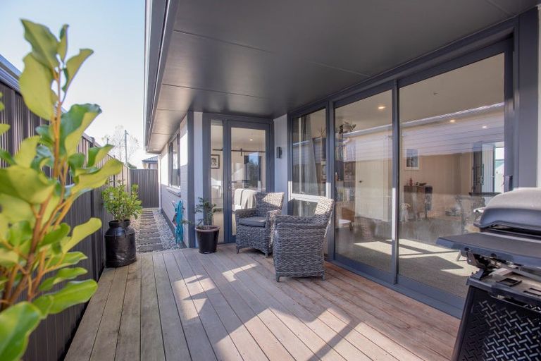Photo of property in 18 Park Street, Winton, 9720