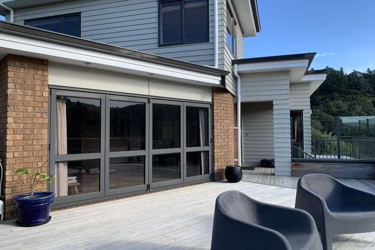 Photo of property in 11 Sylvan Way, Silverstream, Upper Hutt, 5019