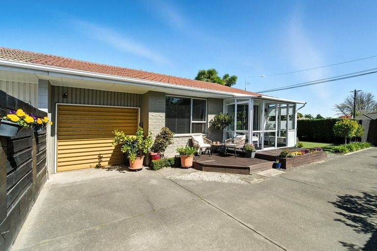 Photo of property in 6 Kennedys Bush Road, Halswell, Christchurch, 8025