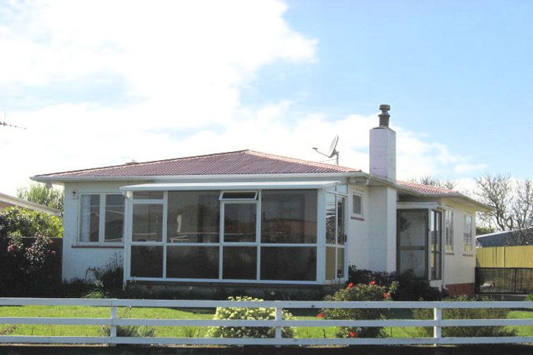Photo of property in 4 Tawhero Street, Gonville, Whanganui, 4501