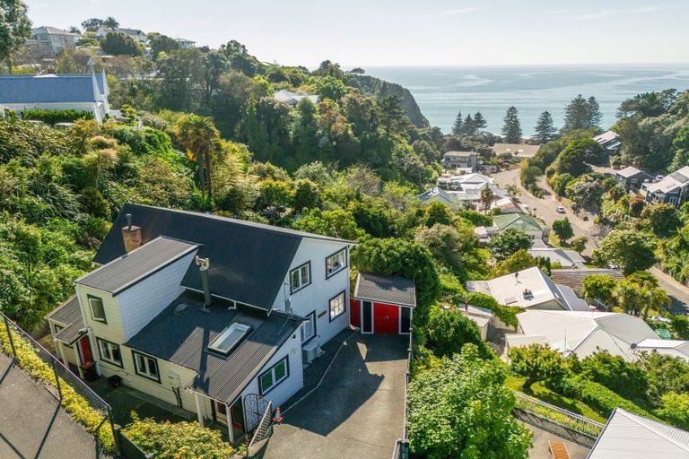 Photo of property in 3 Lucy Road, Bluff Hill, Napier, 4110