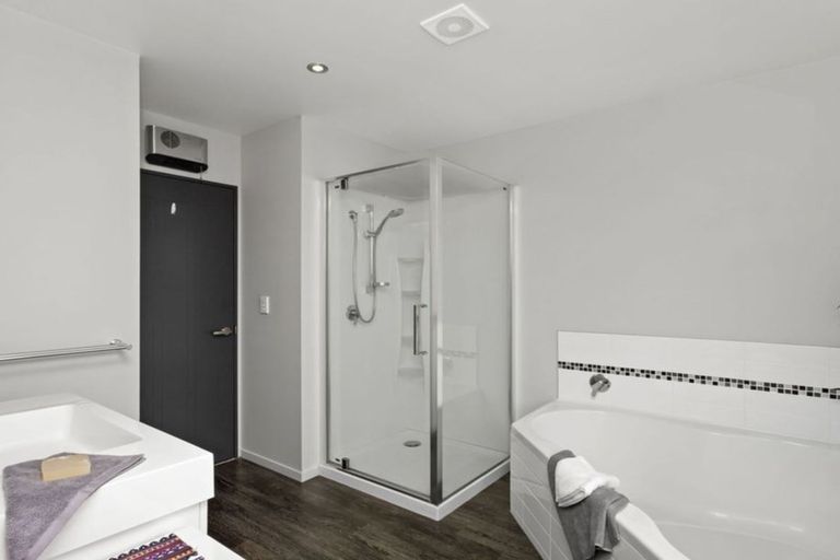 Photo of property in 99 Shillingford Boulevard, Rolleston, 7615