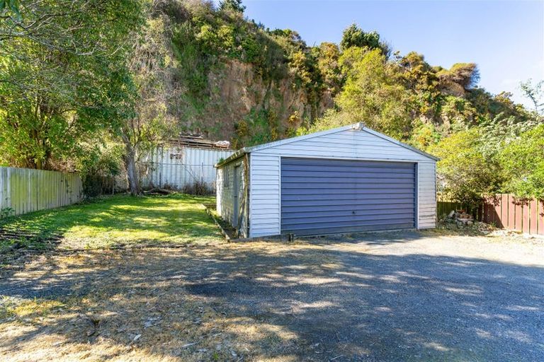 Photo of property in 129 Glen Road, The Glen, Dunedin, 9011