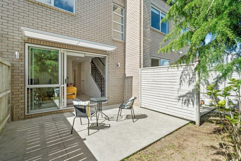 Photo of property in 19 Matairangi Avenue, Totara Heights, Auckland, 2105