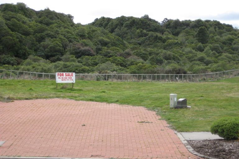 Photo of property in 188 Lisland Drive, Kinloch, Taupo, 3377