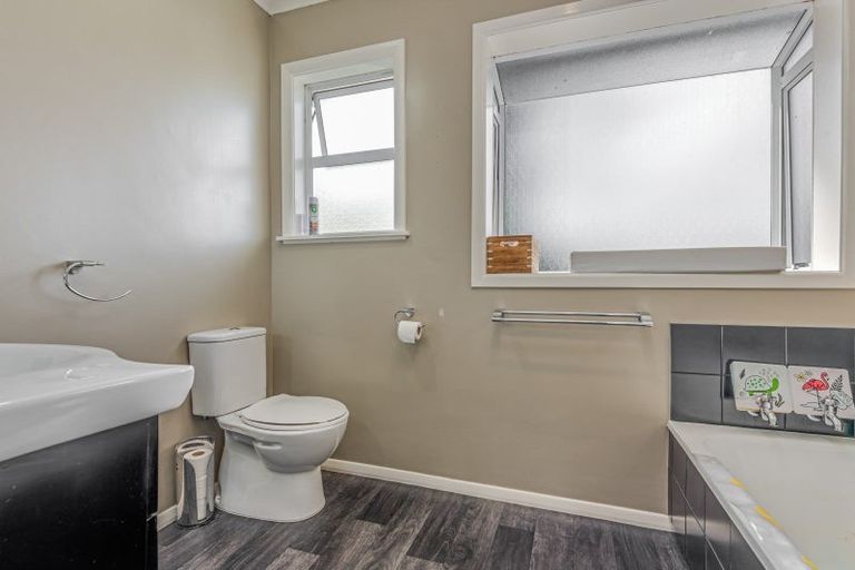 Photo of property in 7 Highbury Drive, Levin, 5510