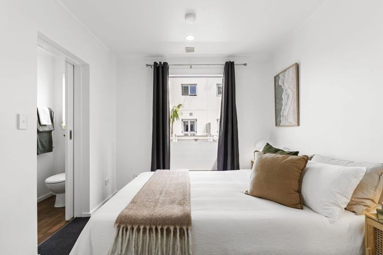 Photo of property in 325/26 Morningside Drive, Morningside, Auckland, 1025