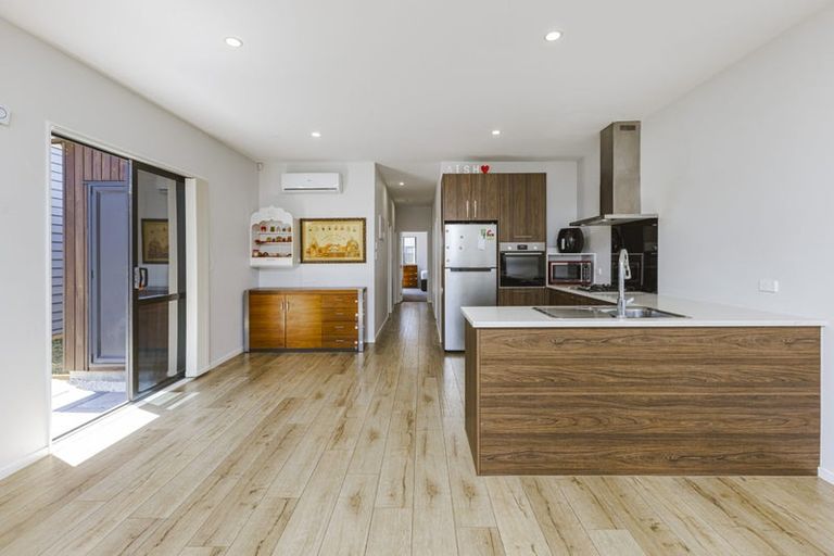 Photo of property in 4 Beardmore Lane, Papakura, 2110