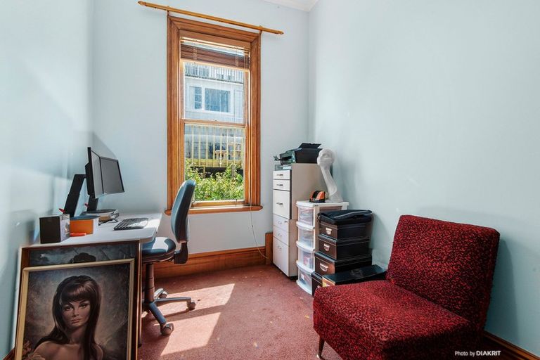 Photo of property in 12 Manley Terrace, Newtown, Wellington, 6021