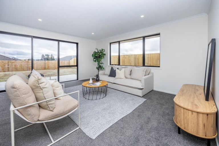 Photo of property in 15 Pukaki Place, Baverstock, 3200