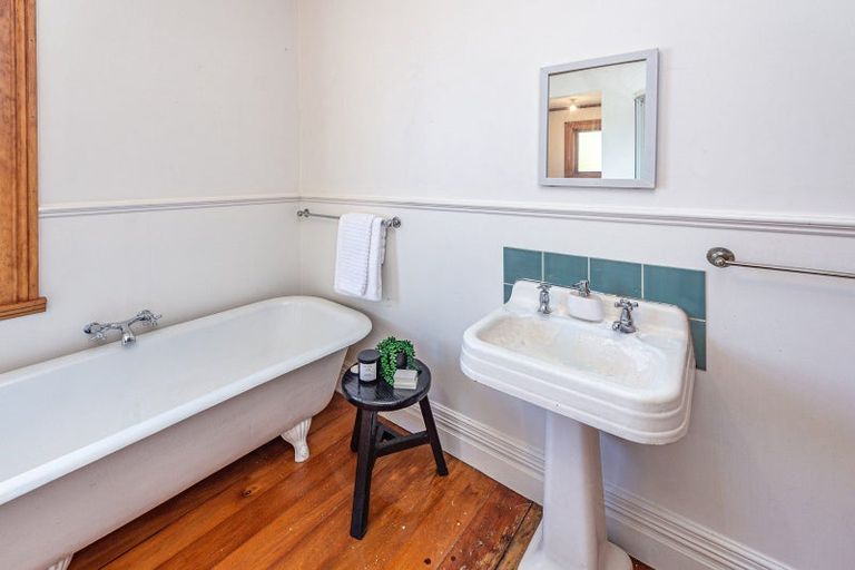 Photo of property in 39 Peakes Road, Saint Johns Hill, Whanganui, 4501