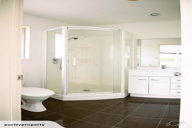 Photo of property in 24 Crawford Road, Belfast, Christchurch, 8051