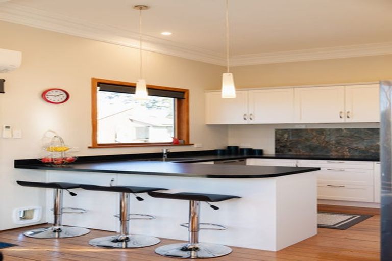 Photo of property in 143 Kenmure Road, Kenmure, Dunedin, 9011