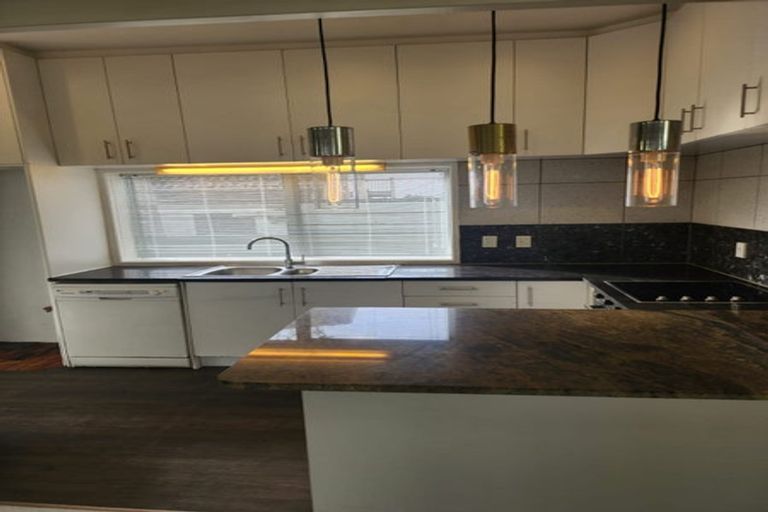 Photo of property in 21 Waipa Street, Birkenhead, Auckland, 0626