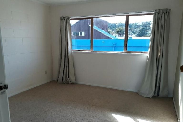Photo of property in 10/773 Beach Road, Browns Bay, Auckland, 0630