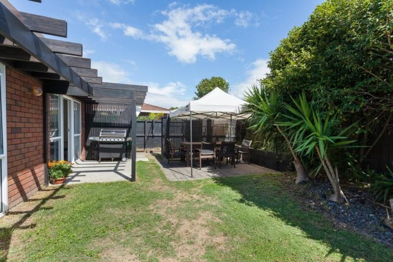 Photo of property in 1/37 Sunrise Avenue, Mount Maunganui, 3116