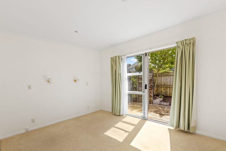 Photo of property in 4/77 Nile Road, Milford, Auckland, 0620