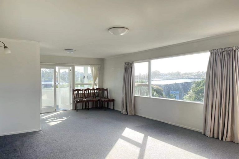 Photo of property in 28 Nutsey Avenue, Northcote, Auckland, 0627