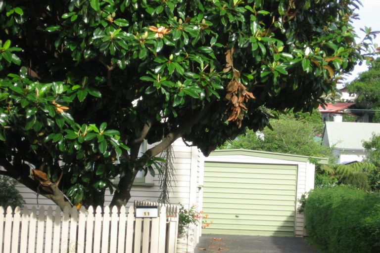 Photo of property in 11 Mark Road, Mount Albert, Auckland, 1025