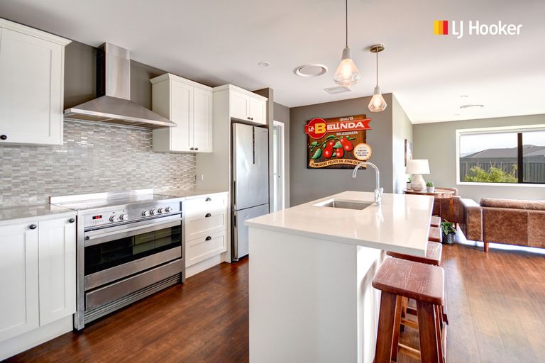 Photo of property in 13 Caledonia Drive, Mosgiel, 9024