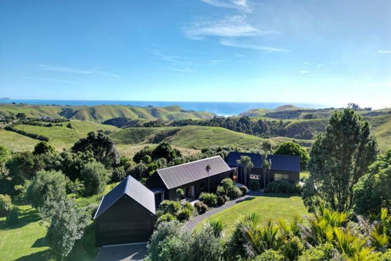Photo of property in 724b Ruapuke Road, Raglan, 3296