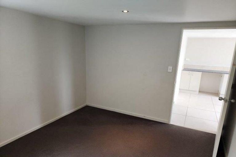 Photo of property in 112 Hansons Lane, Upper Riccarton, Christchurch, 8041