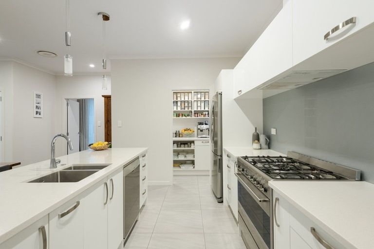 Photo of property in 57 Benmore Crescent, Pyes Pa, Tauranga, 3112