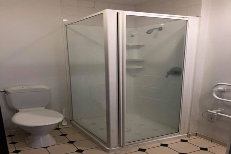 Photo of property in Terrace Heights Apartments, 4g/163 The Terrace, Wellington Central, Wellington, 6011