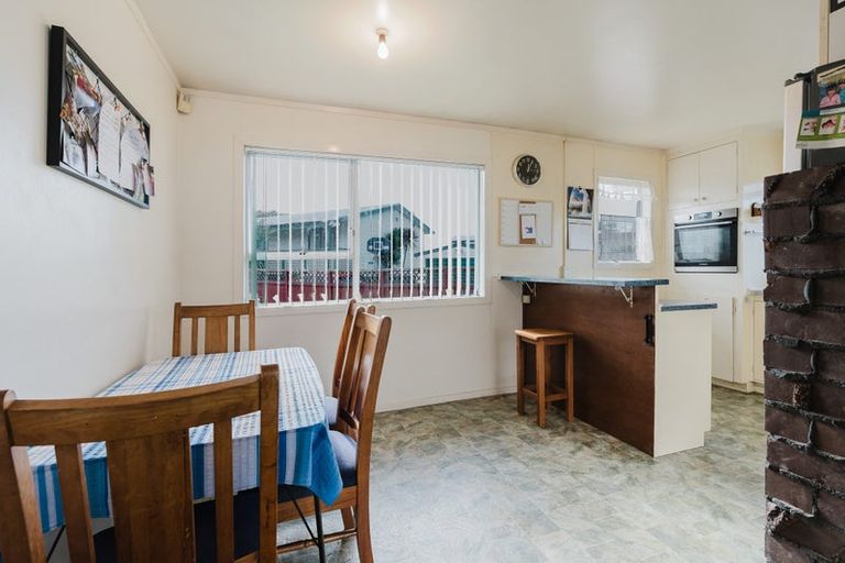 Photo of property in 20a Livingstone Avenue, Nawton, Hamilton, 3200