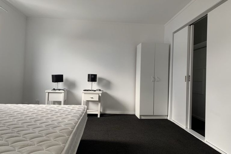 Photo of property in 27a Florence Daly Place, Mount Roskill, Auckland, 1041