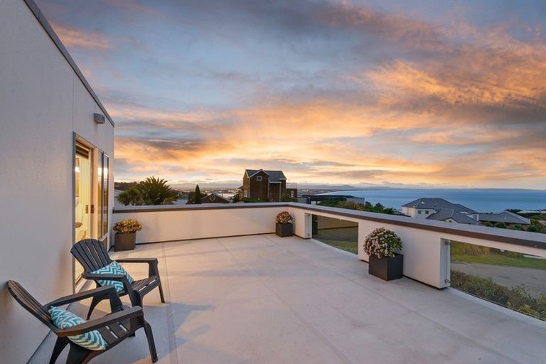 Photo of property in 11 Godley Drive, Scarborough, Christchurch, 8081