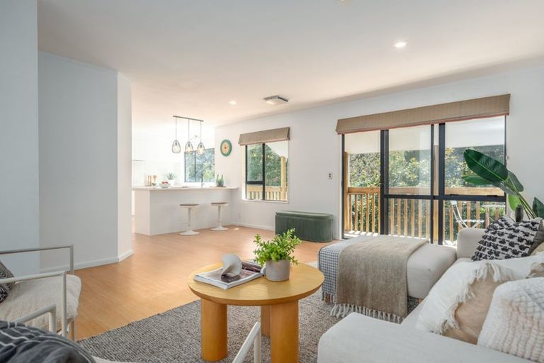 Photo of property in 5 Ashfield Grove, Churton Park, Wellington, 6037