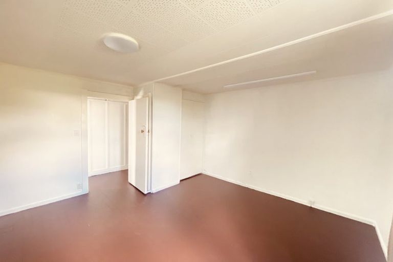 Photo of property in 49 Roys Road, Weymouth, Auckland, 2103