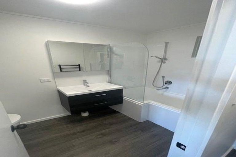 Photo of property in 4 Raroa Road, Kelburn, Wellington, 6012