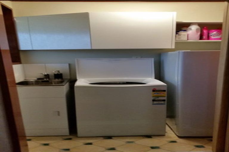 Photo of property in 47 Walton Park Avenue, Fairfield, Dunedin, 9018