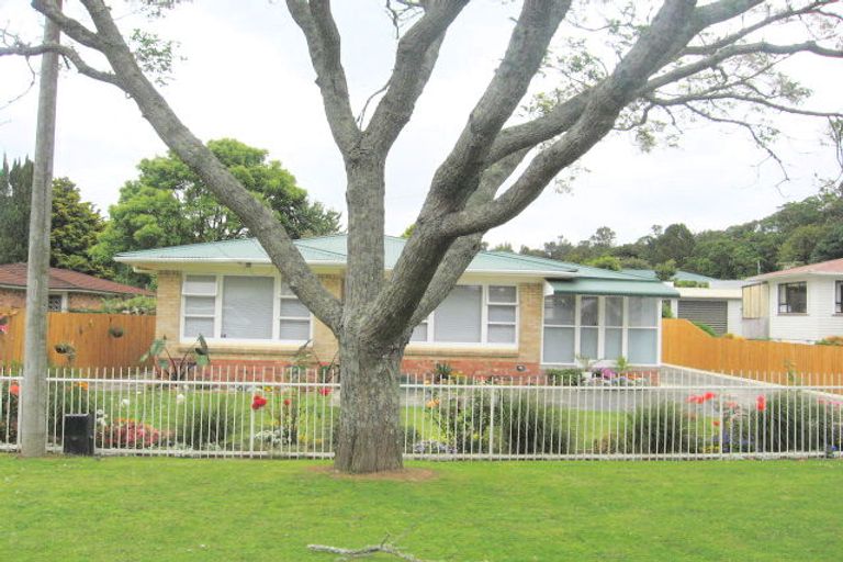 Photo of property in 385 Great South Road, Opaheke, Papakura, 2113