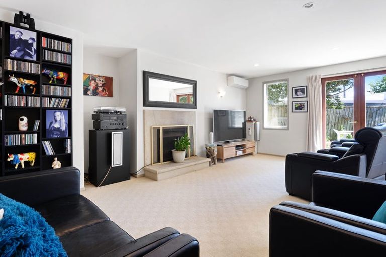 Photo of property in 1/6 Crete Avenue, Milford, Auckland, 0620