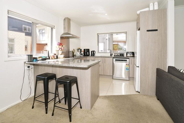 Photo of property in 2/7 Vialou Street, Hamilton Central, Hamilton, 3204