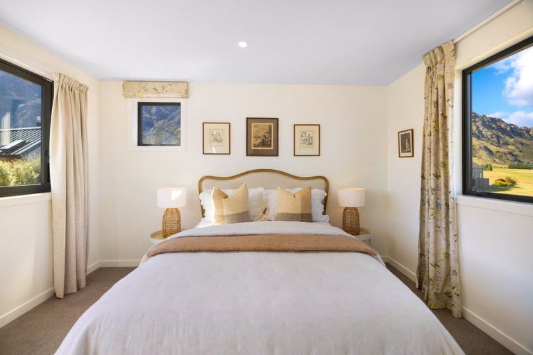 Photo of property in 47 Jacks Point Rise, Jacks Point, Queenstown, 9371