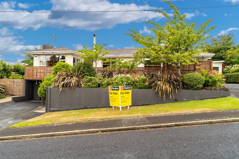 Photo of property in 120 Martin Road, Fairfield, Dunedin, 9018