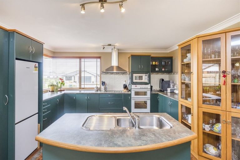 Photo of property in 11 Brookside Close, Highbury, Palmerston North, 4412