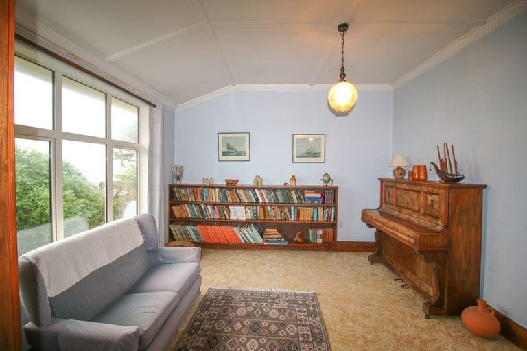 Photo of property in 83 Walker Street, Bluff, 9814