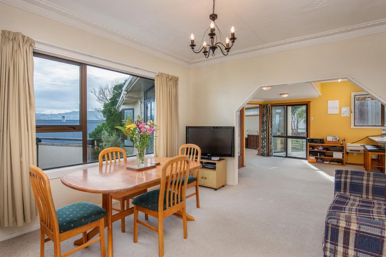 Photo of property in 39 Shandon Road, Vauxhall, Dunedin, 9013