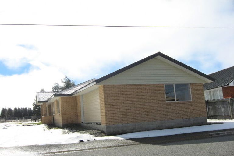 Photo of property in 30 Glencairn Road, Twizel, 7901
