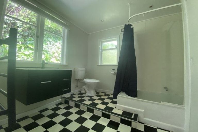 Photo of property in 3 Taft Street, Brooklyn, Wellington, 6021