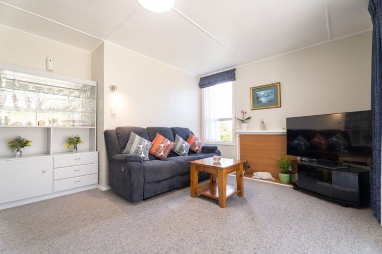 Photo of property in 9 Arero Place, Titahi Bay, Porirua, 5022