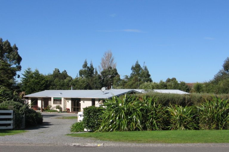 Photo of property in 80 Watt Street, Featherston, 5710