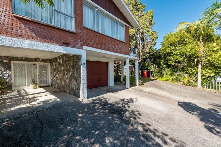 Photo of property in 107 Grande Vue Road, Hillpark, Auckland, 2102